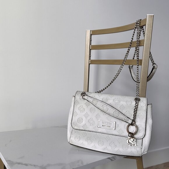 GUESS White Embossed Logo Shoulder Bag with Chain Strap - Picture 5 of 5